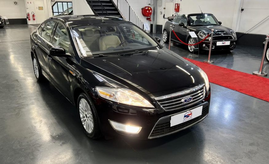 Ford Mondeo Ghia