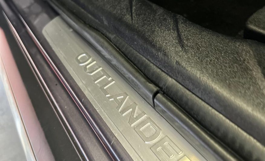 Mitsubishi Outlander 4×4 Intense+