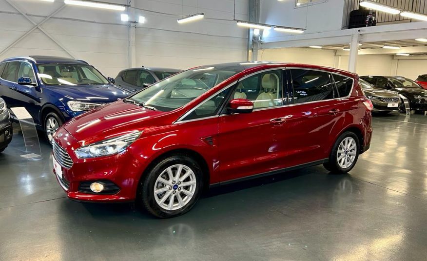 Ford S-Max Titanium PowerShift