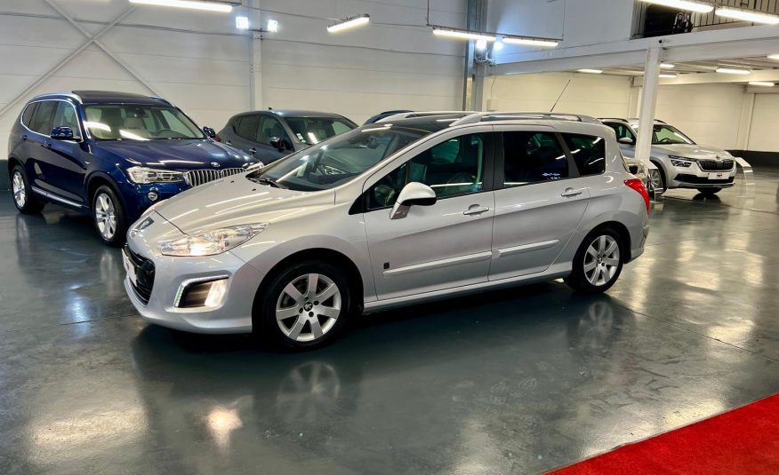 Peugeot 308 SW Black & Silver