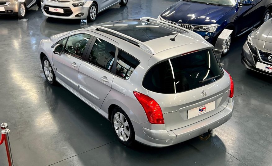 Peugeot 308 SW Black & Silver