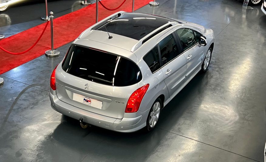 Peugeot 308 SW Black & Silver