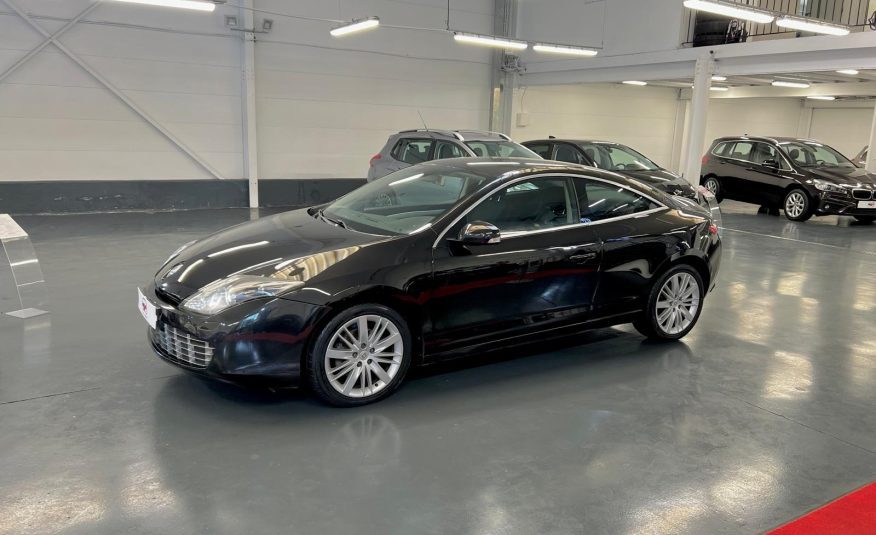 Renault Laguna III Coupé Black Edition