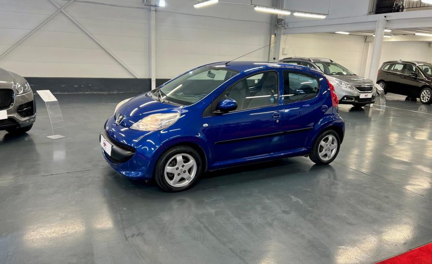 Peugeot 107 Trendy 5P