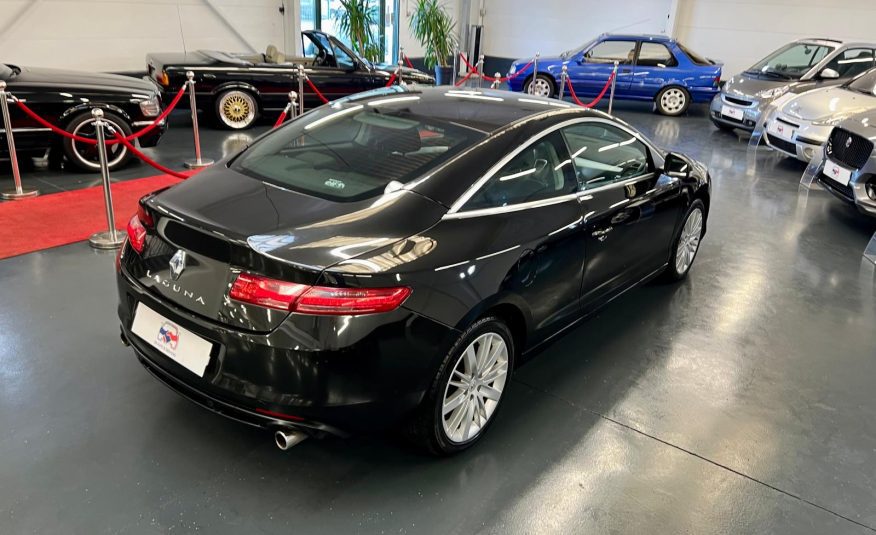 Renault Laguna III Coupé Black Edition