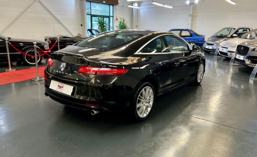 Renault Laguna III Coupé Black Edition