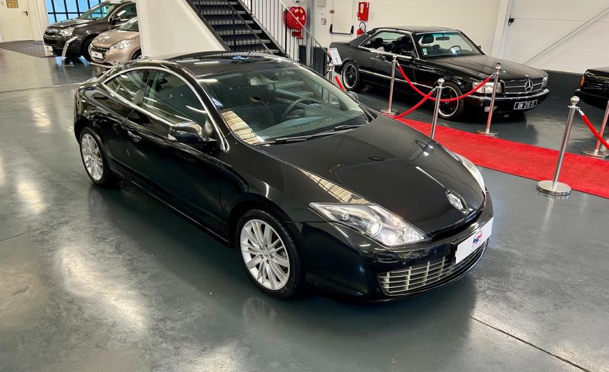 Renault Laguna III Coupé Black Edition