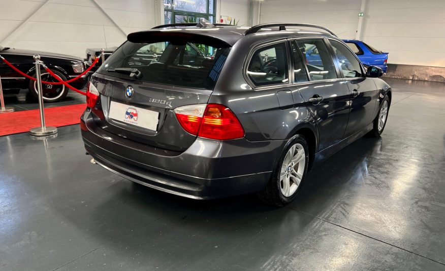 BMW 320dA Touring Luxe