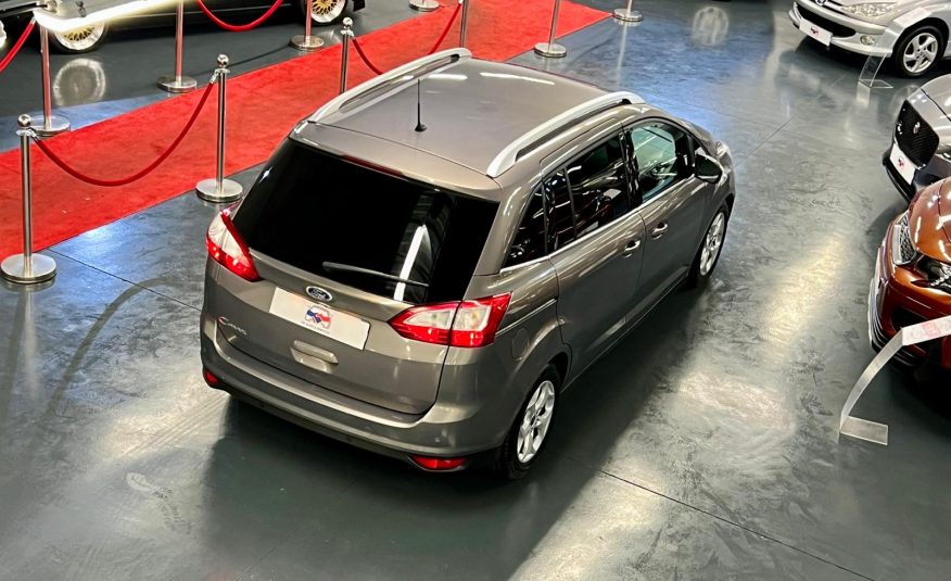 Ford Grand C-Max Titanium