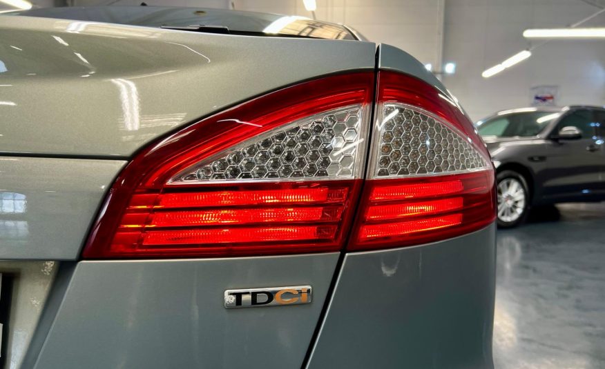 Ford Mondeo Ghia
