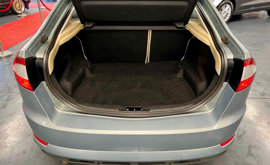 Ford Mondeo Ghia