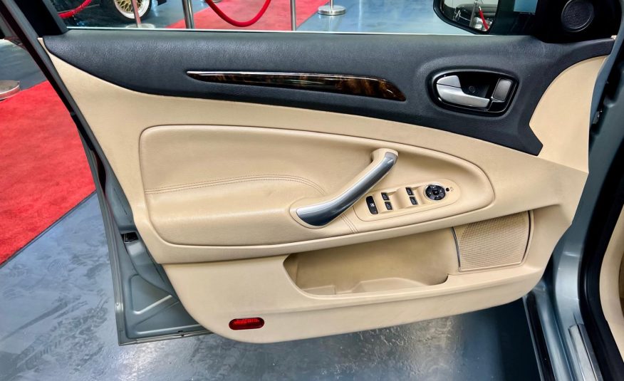 Ford Mondeo Ghia