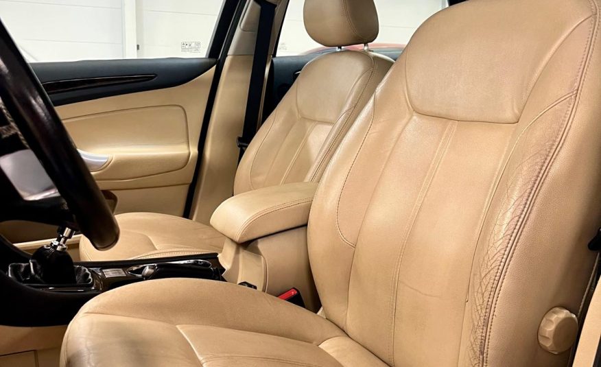 Ford Mondeo Ghia