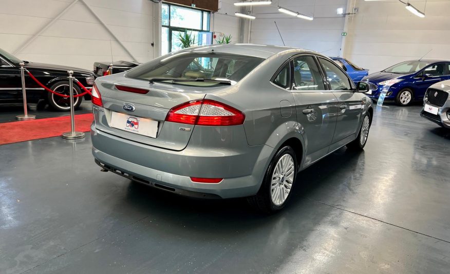 Ford Mondeo Ghia