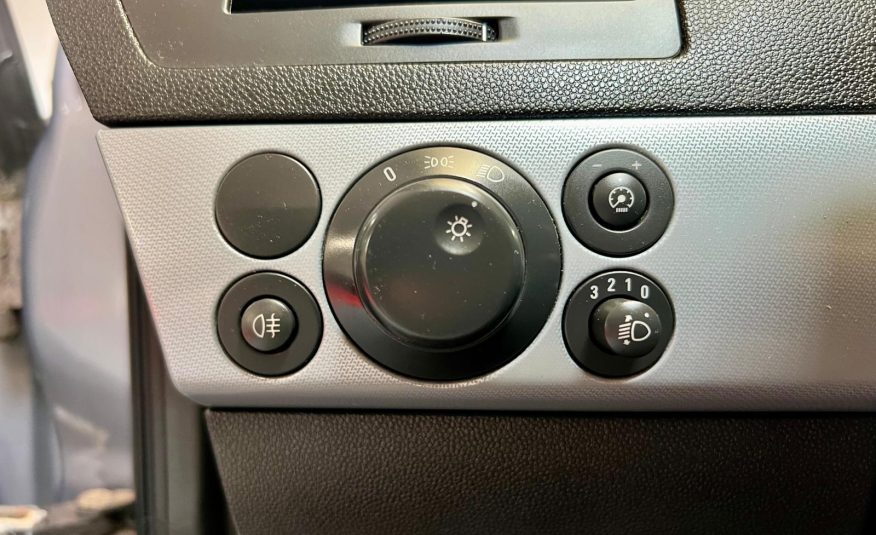 Opel Astra Enjoy