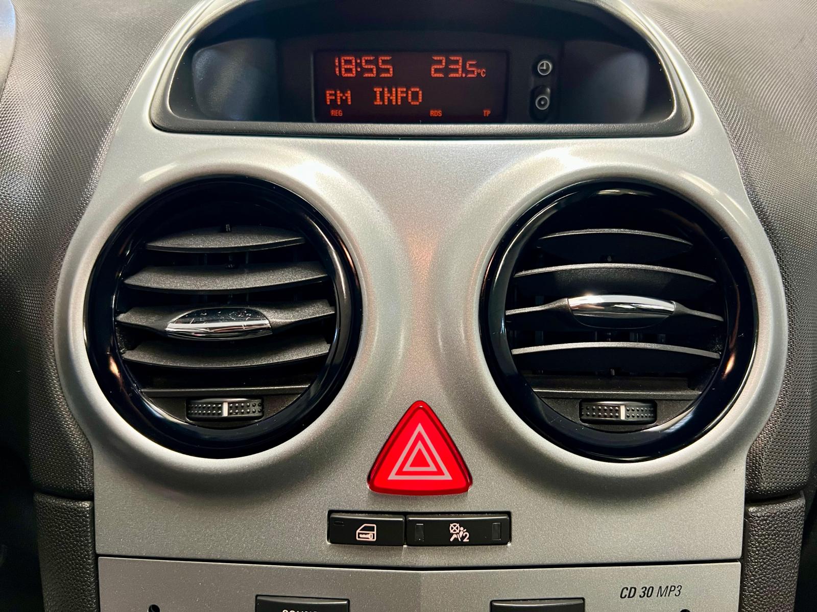 Opel Corsa Twinport Enjoy