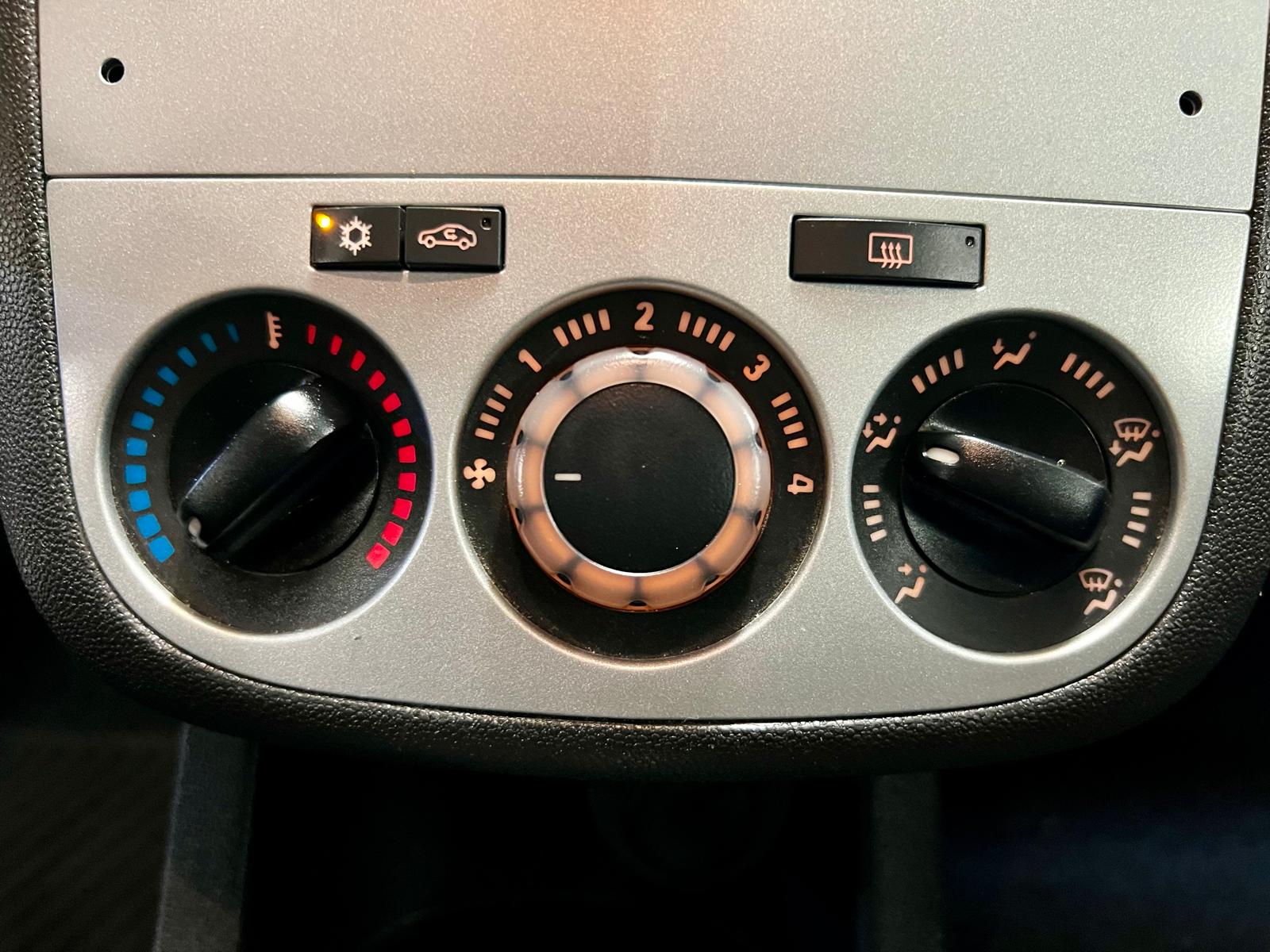 Opel Corsa Twinport Enjoy