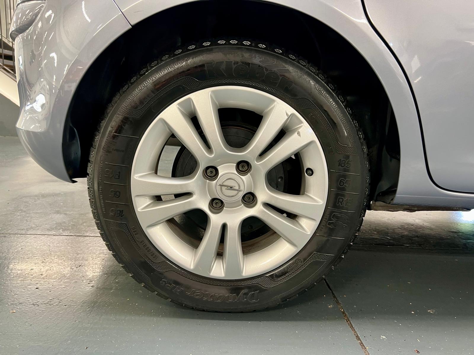 Opel Corsa Twinport Enjoy