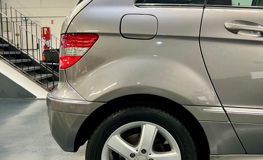 Mercedes Classe B 150 Pack Design