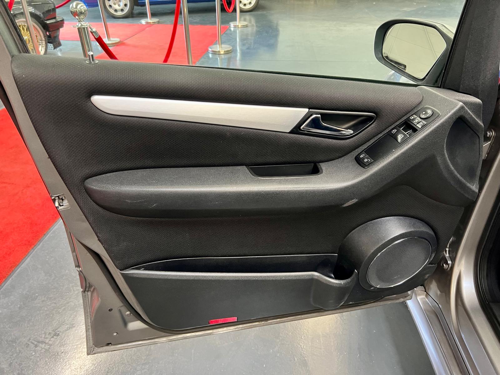 Mercedes Classe B 150 Pack Design