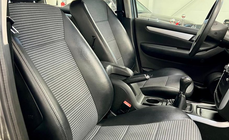 Mercedes Classe B 150 Pack Design