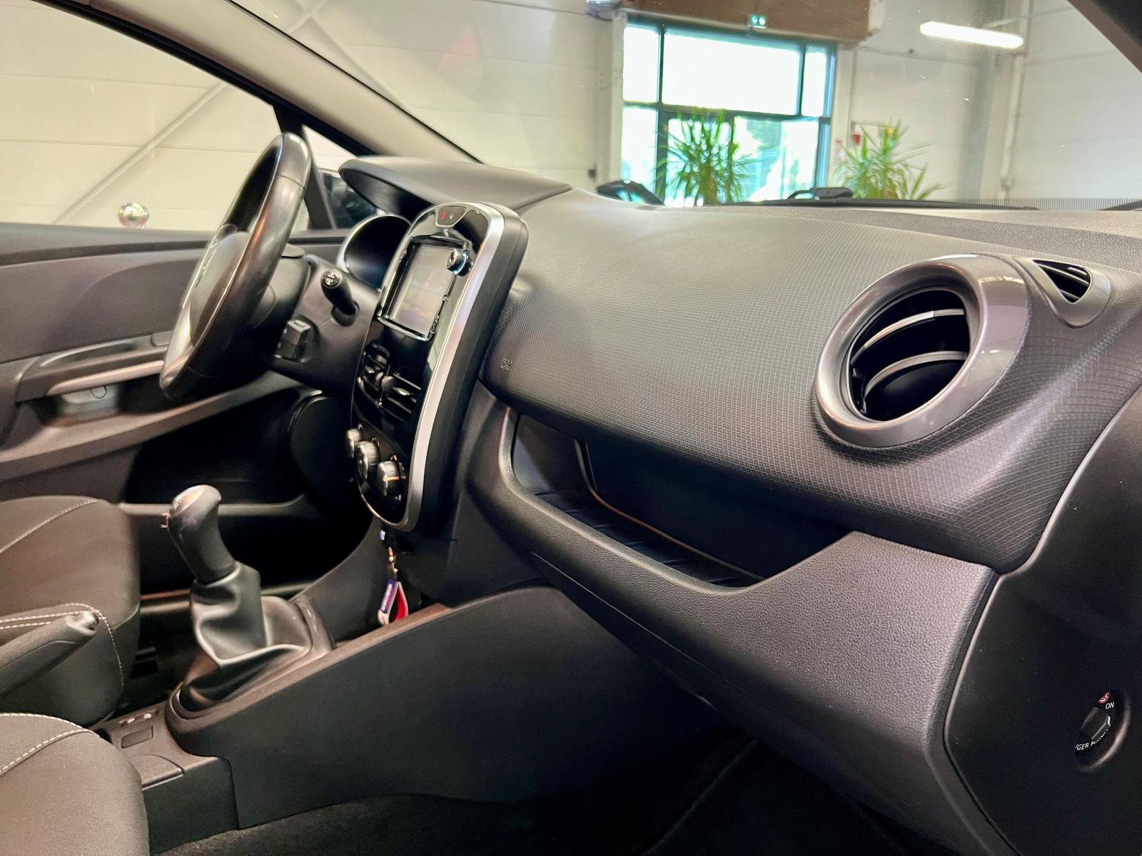 Renault Clio IV Estate Limited