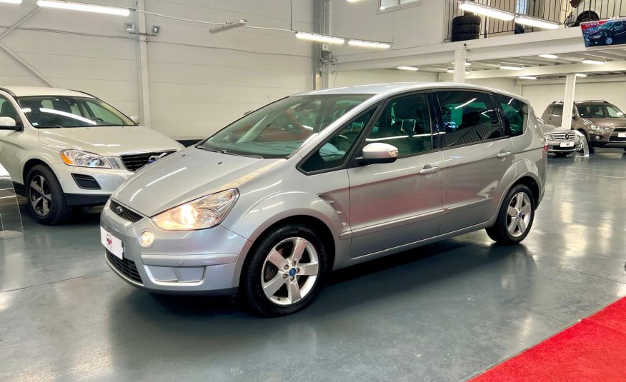 Ford S-Max Titanium