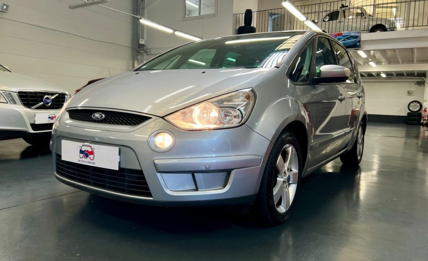 Ford S-Max Titanium