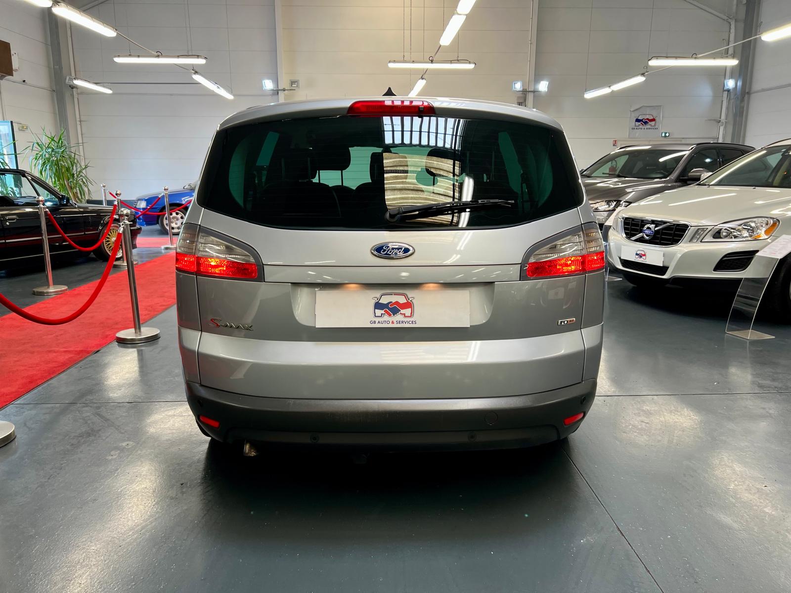 Ford S-Max Titanium
