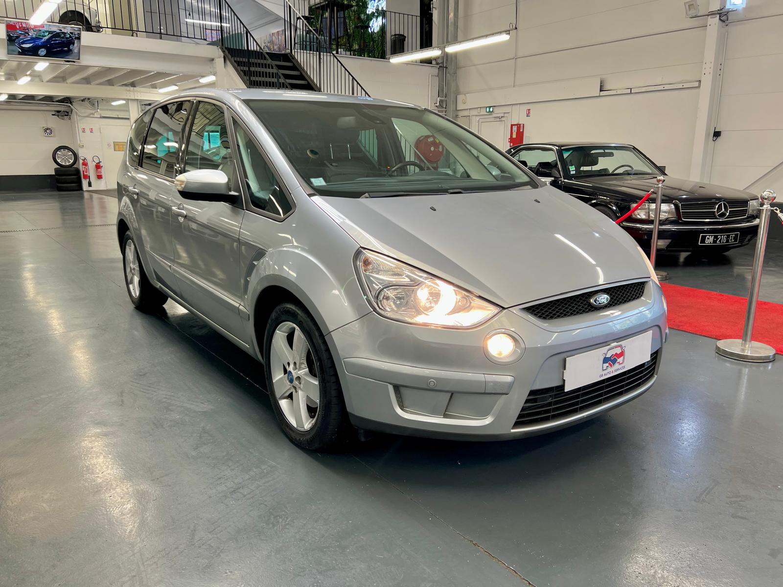 Ford S-Max Titanium