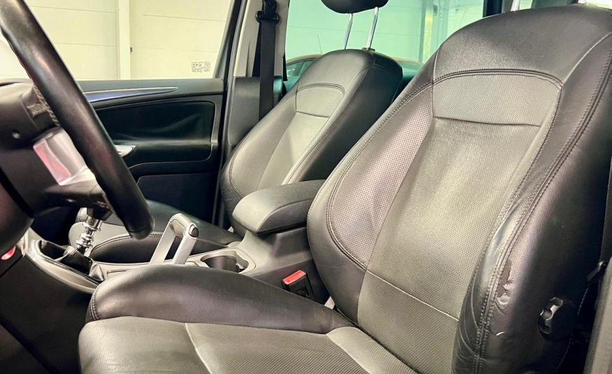 Ford S-Max Titanium