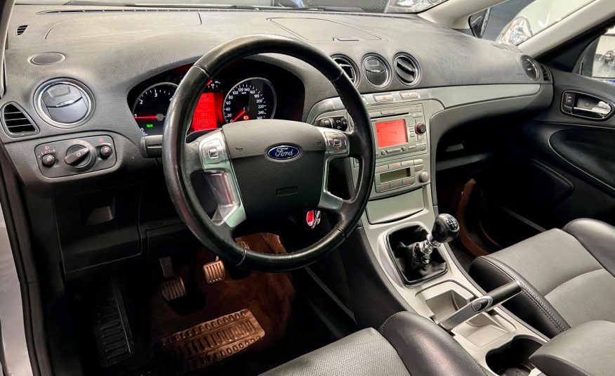 Ford S-Max Titanium