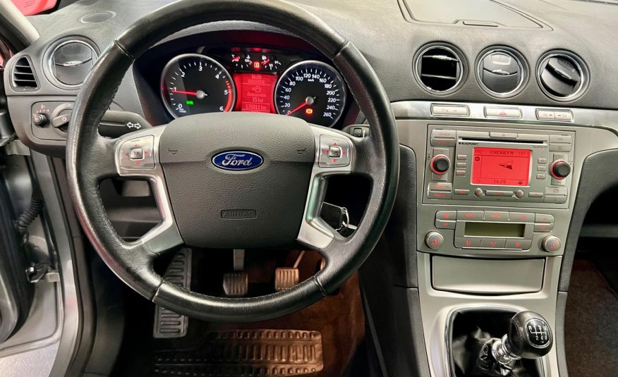 Ford S-Max Titanium