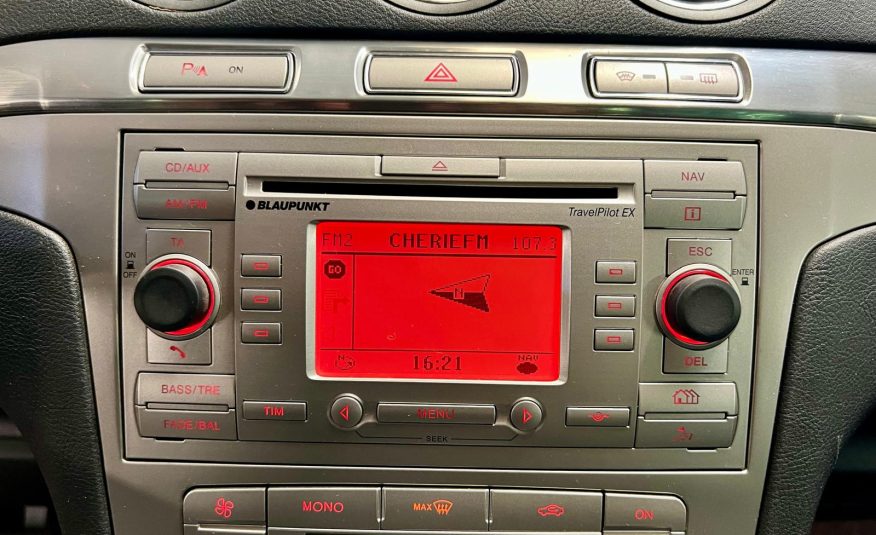 Ford S-Max Titanium