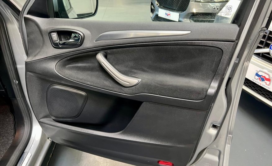 Ford S-Max Titanium