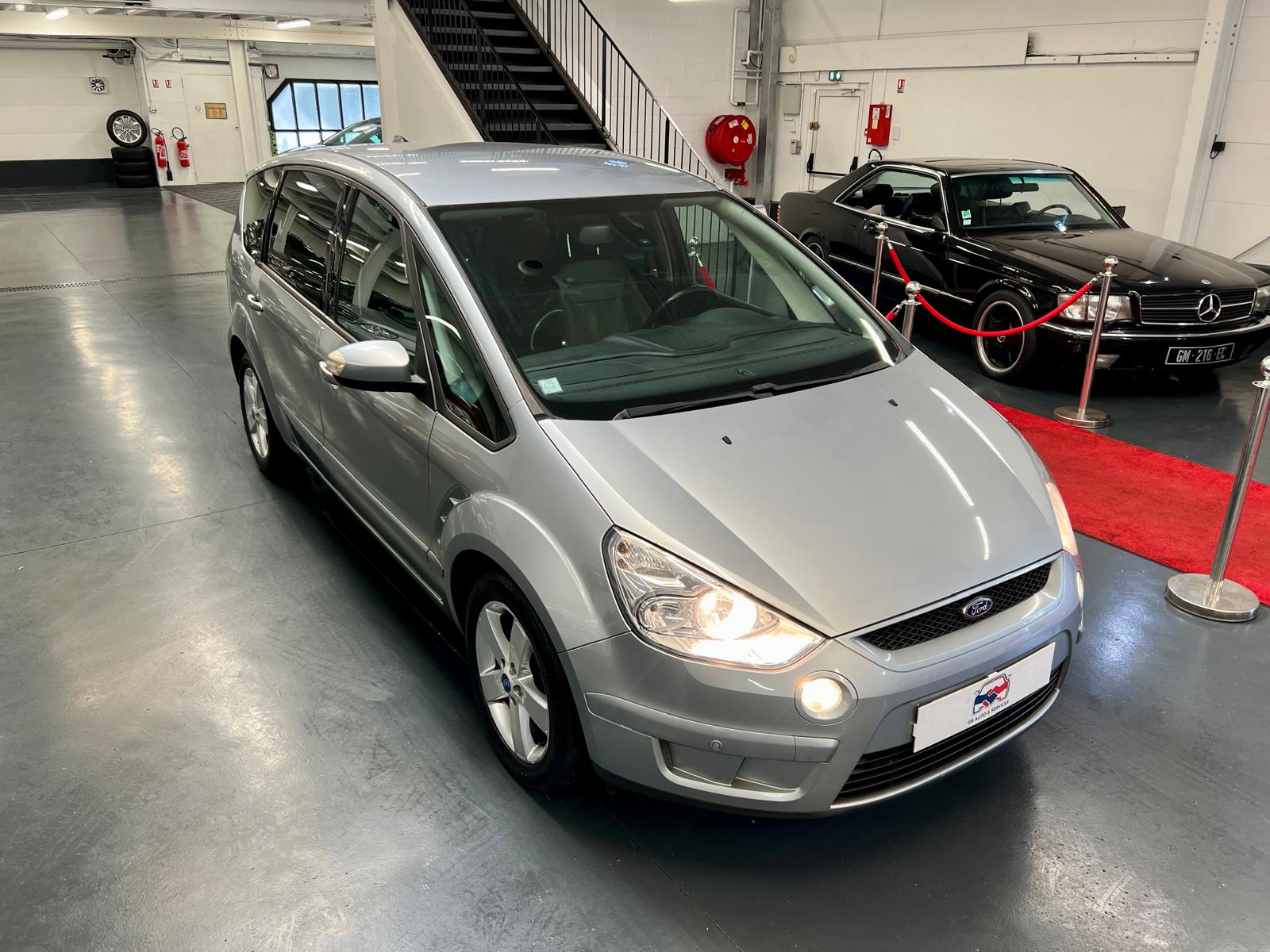 Ford S-Max Titanium