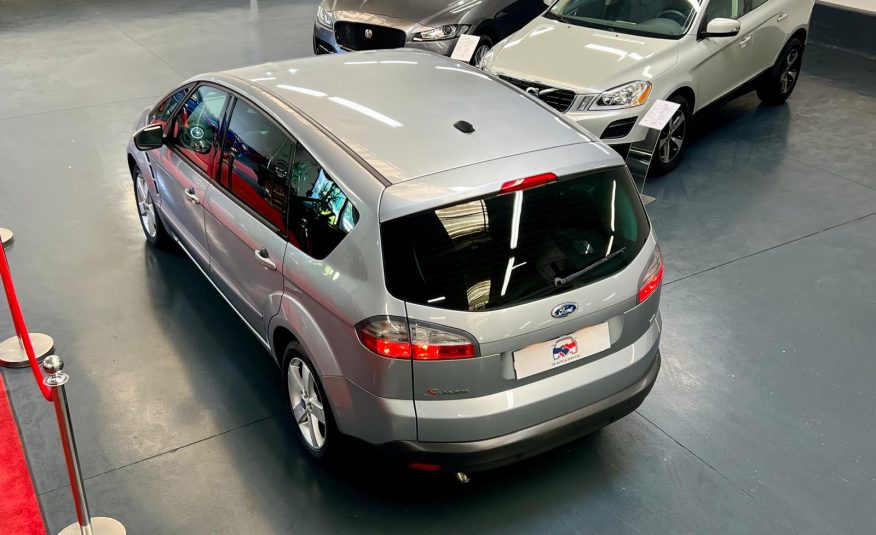 Ford S-Max Titanium
