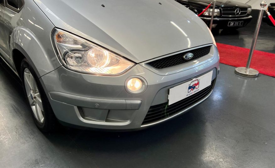 Ford S-Max Titanium