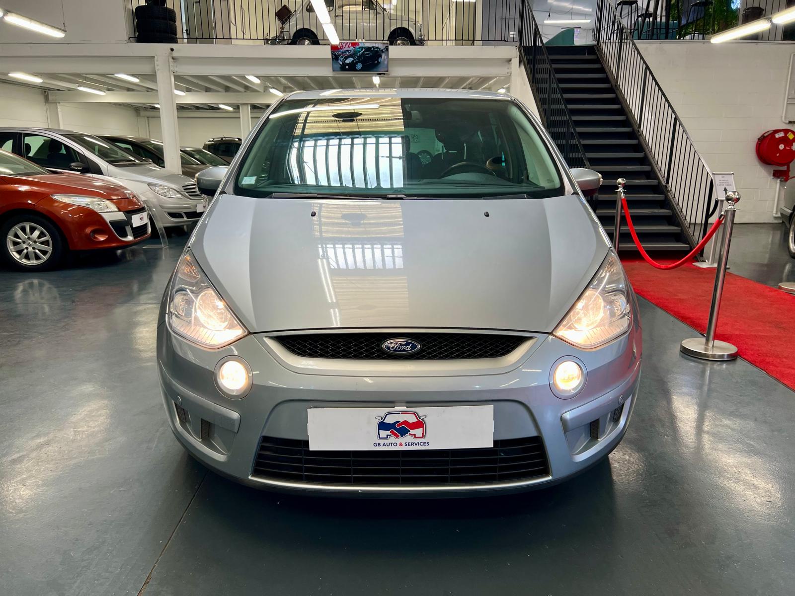 Ford S-Max Titanium