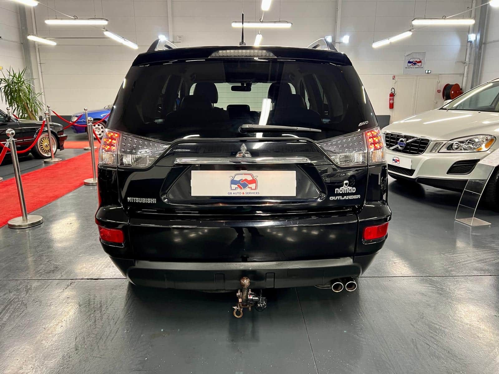 Mitsubishi Outlander 4WD Nomad