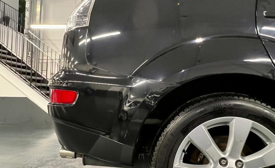 Mitsubishi Outlander 4WD Nomad