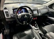 Mitsubishi Outlander 4WD Nomad