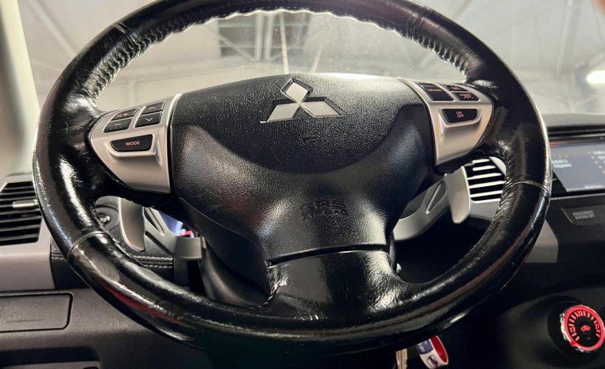Mitsubishi Outlander 4WD Nomad