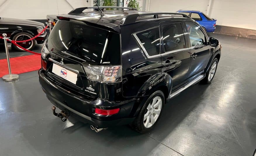 Mitsubishi Outlander 4WD Nomad