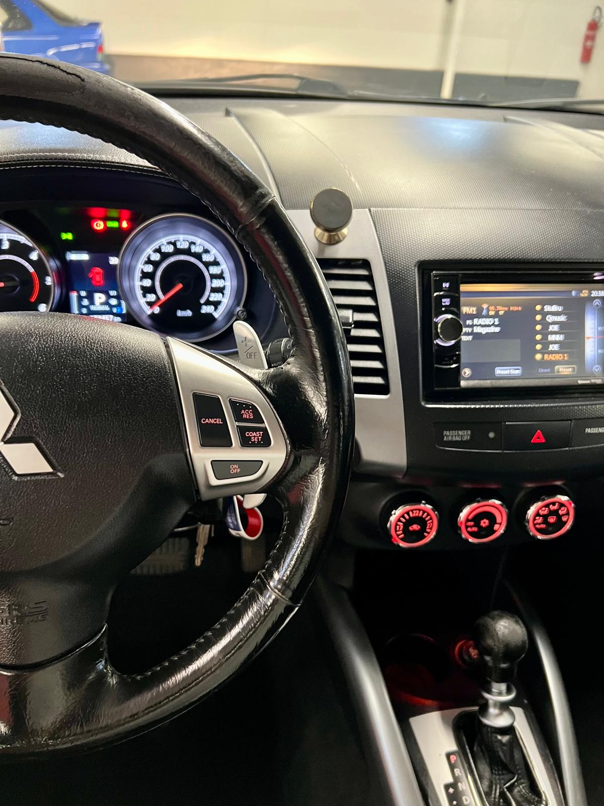 Mitsubishi Outlander 4WD Nomad