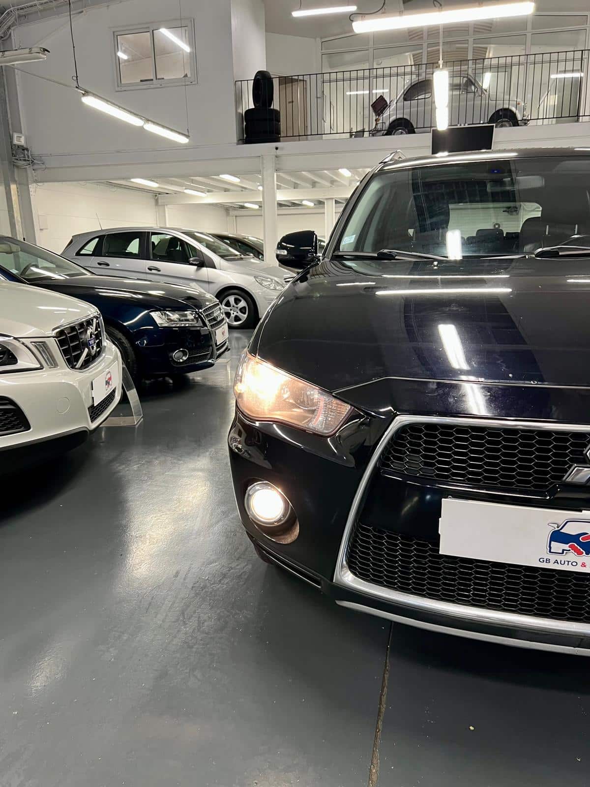 Mitsubishi Outlander 4WD Nomad