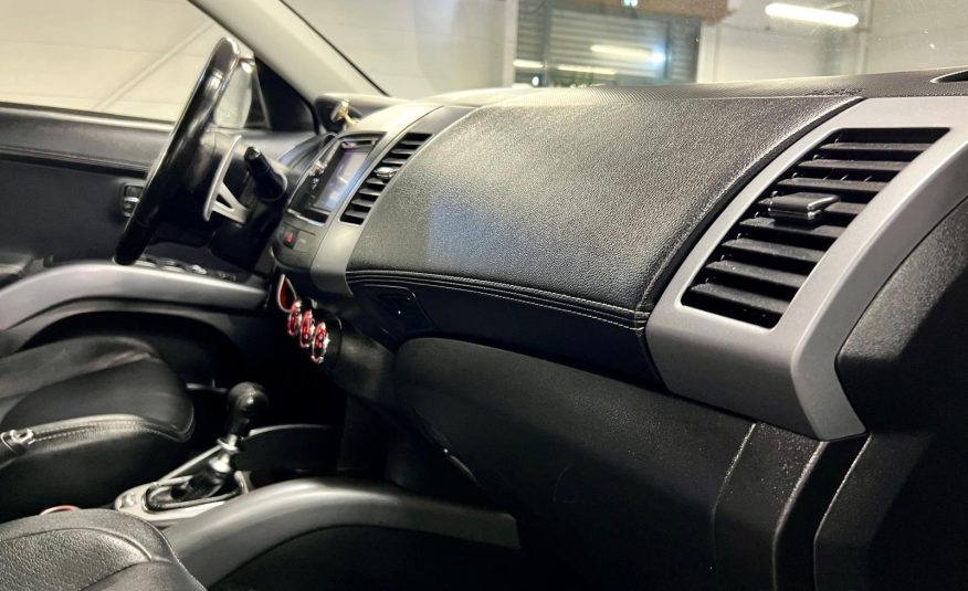 Mitsubishi Outlander 4WD Nomad