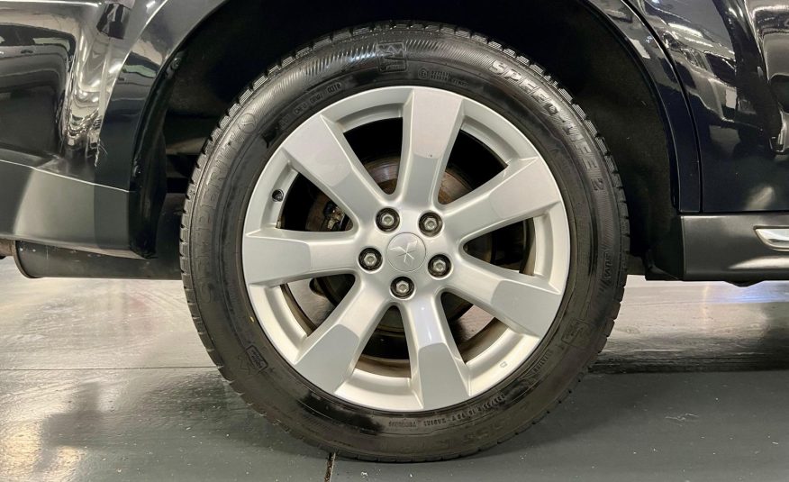 Mitsubishi Outlander 4WD Nomad