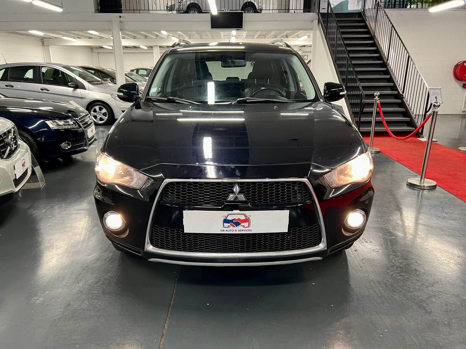 Mitsubishi Outlander 4WD Nomad