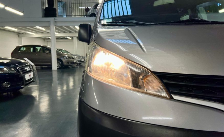 Nissan NV200 7 Places